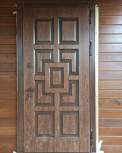 Фото двери в дом №14